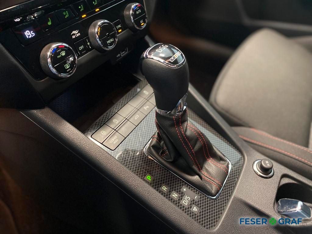 Skoda Octavia Combi RS 2.0 TSI - Samsaru's Car Outlet