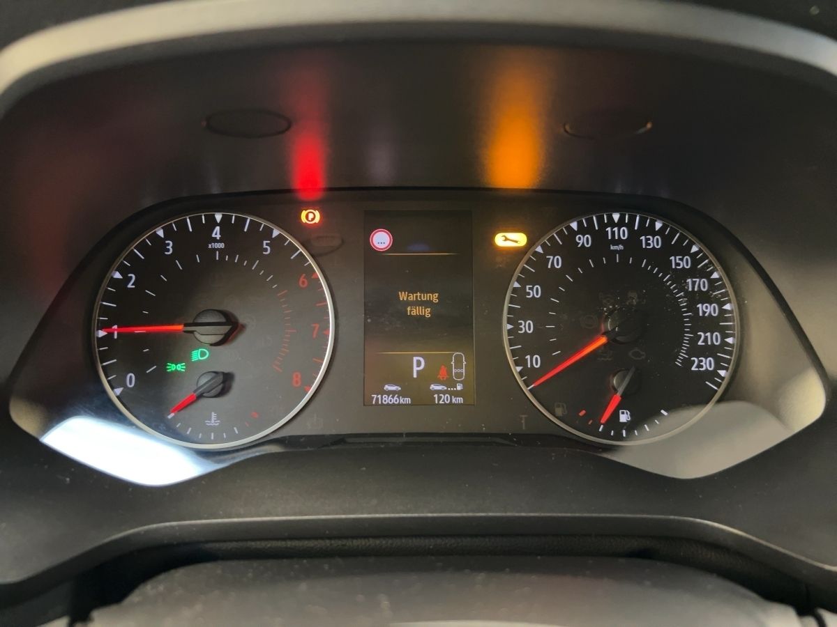 Renault Captur 2 EXPERIENCE TCe 130 EDC - Samsaru's Car Outlet