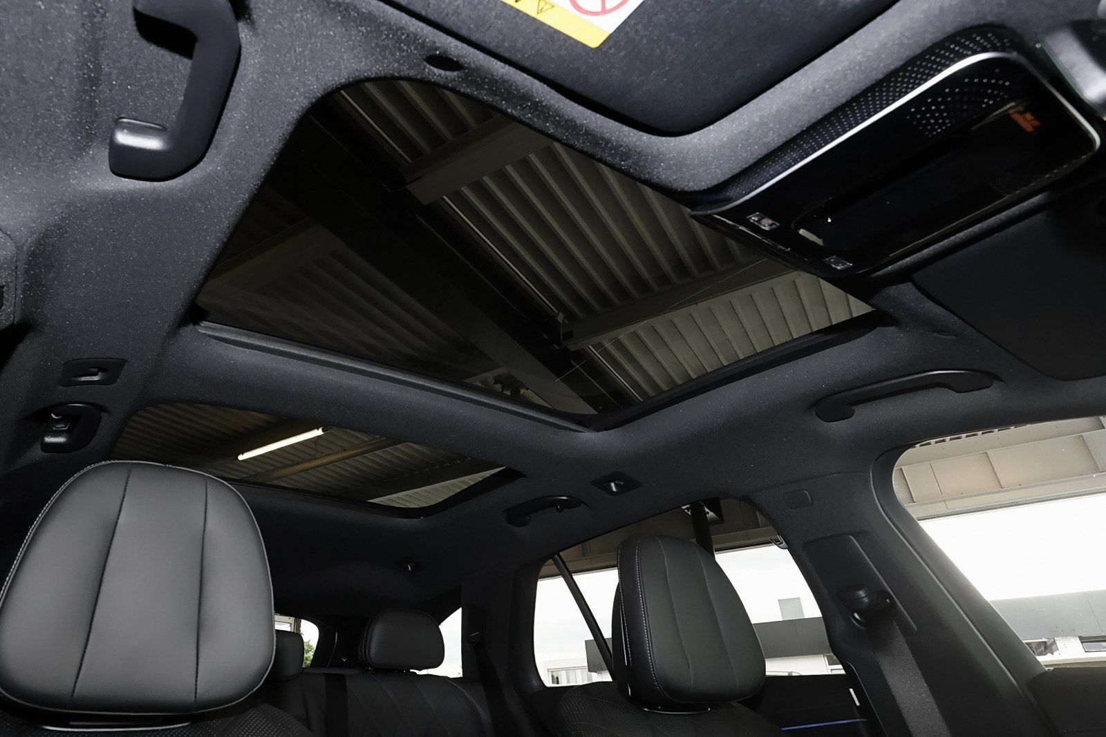 Mercedes-Benz E 450 d 4M T AMG MBUX+360°+DIG-LED+Pano+AHK+Nigh