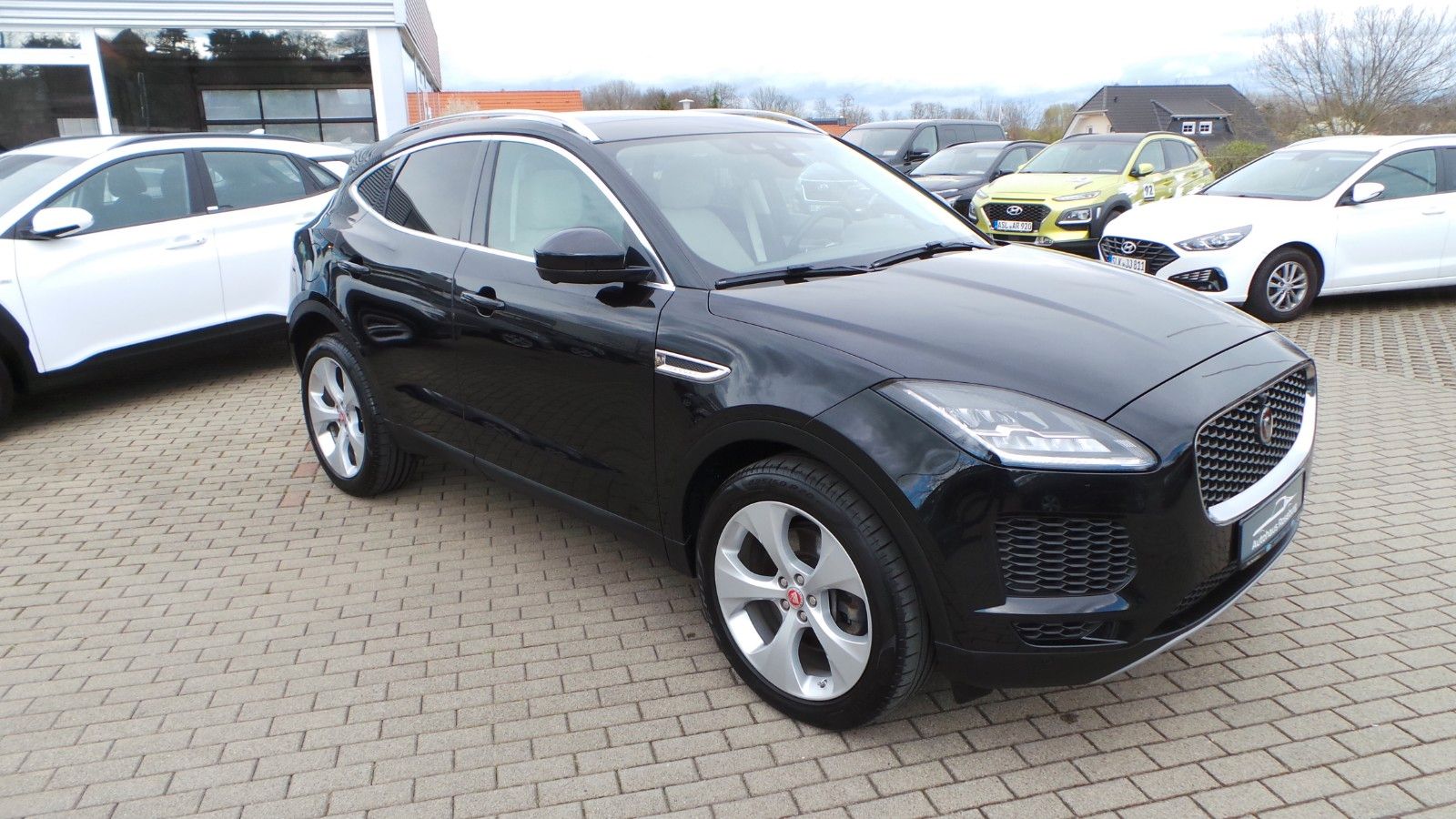 Jaguar E-Pace S AWD STANDHEIZ PANORAMA EL. HECKKLAPPE