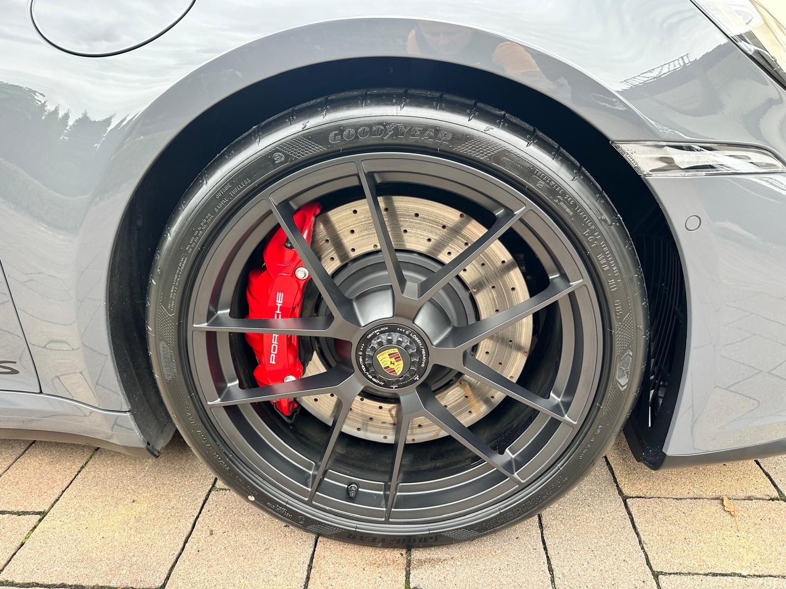 Porsche 911 Targa 4 GTS T-Hybrid 18-Wege LiftSystem BOSE