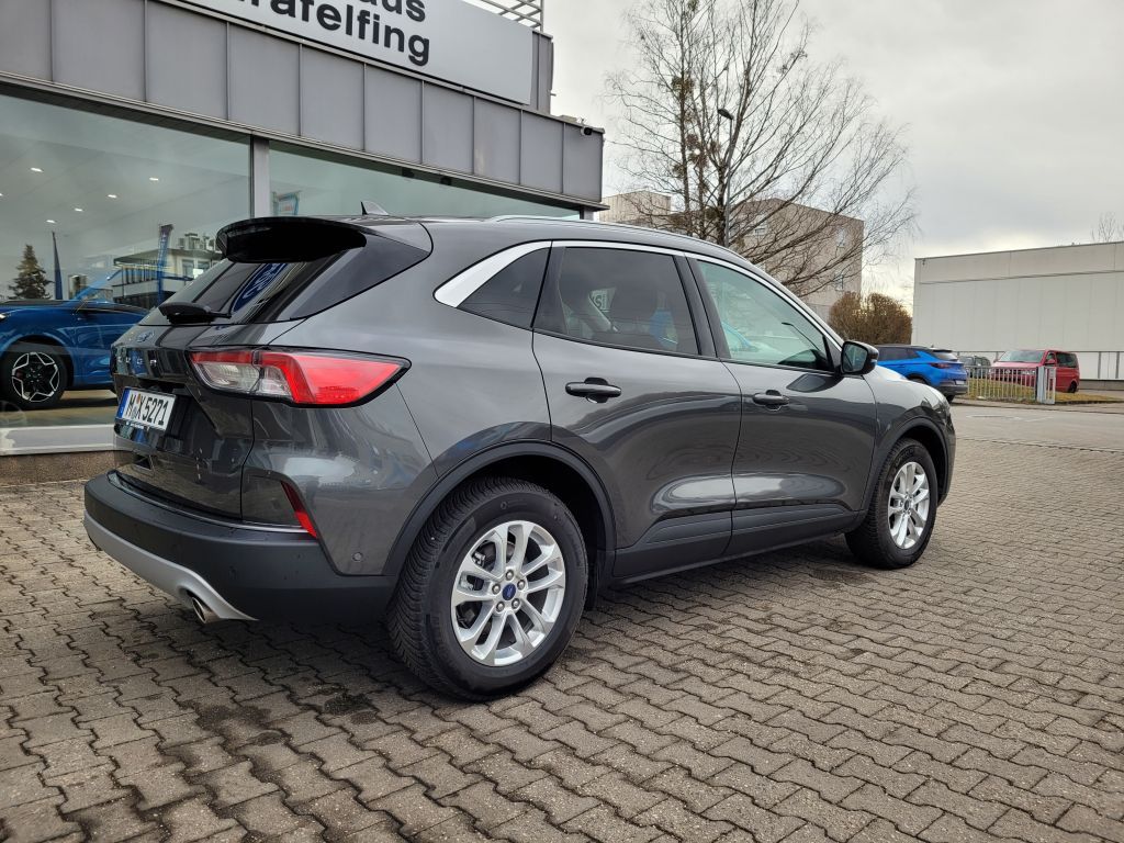Ford Kuga 2.0 EcoBlue Aut. TITANIUM - Samsaru's Car Outlet