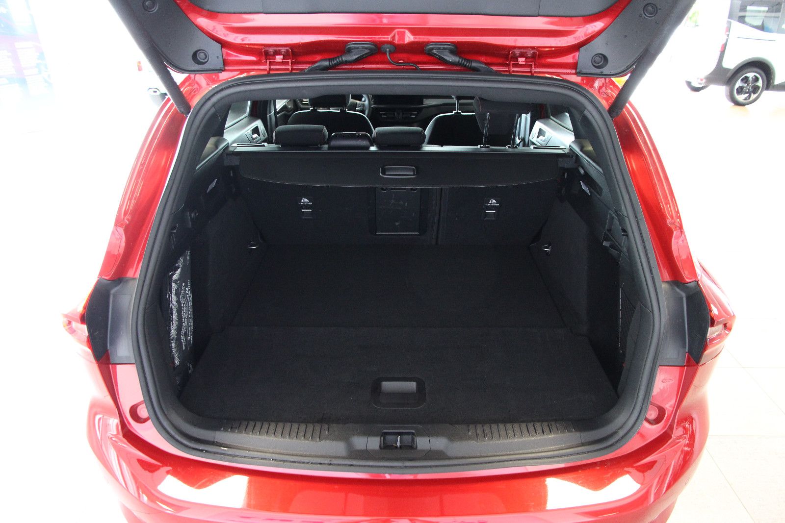 Ford Focus Turnier ST-Line X 18"ALU/KONTRAST/LED/ACC