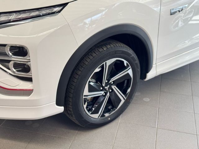 Mitsubishi Eclipse Cross Mitsubishi Plug-In Hybrid Plus MJ2