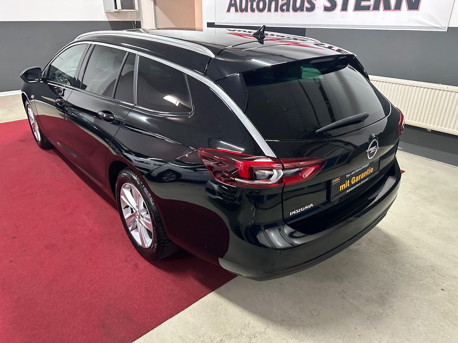 Opel Insignia B Sports Business - Samsaru's Car Outlet