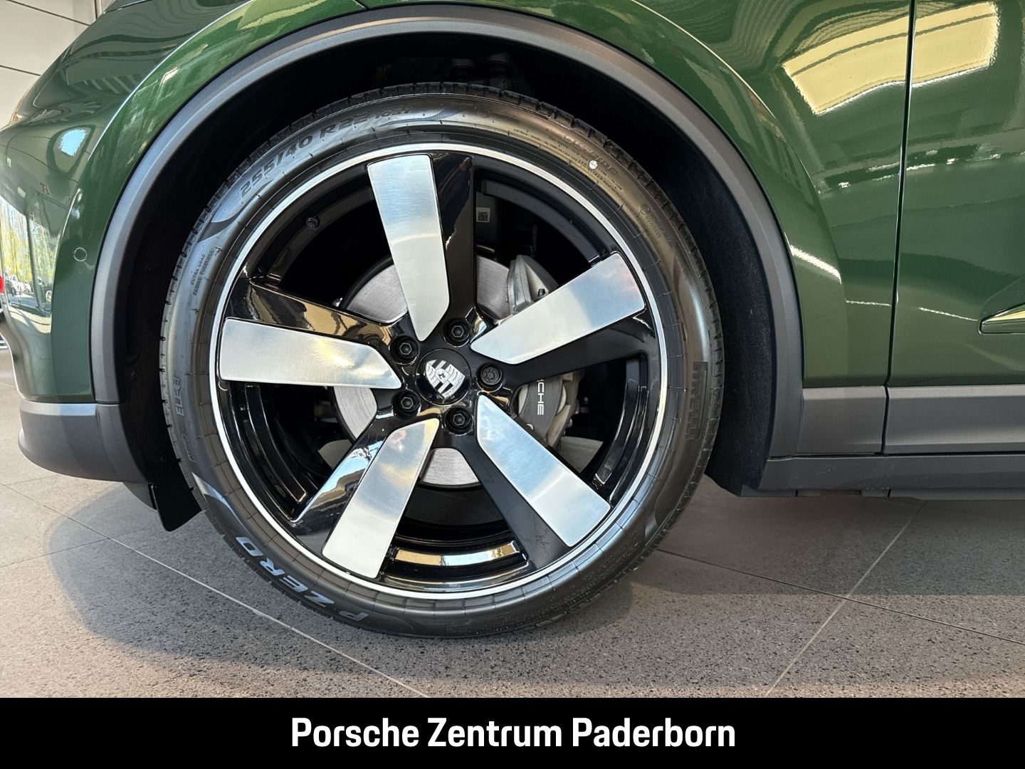 Porsche Macan 4 - Samsaru's Car Outlet