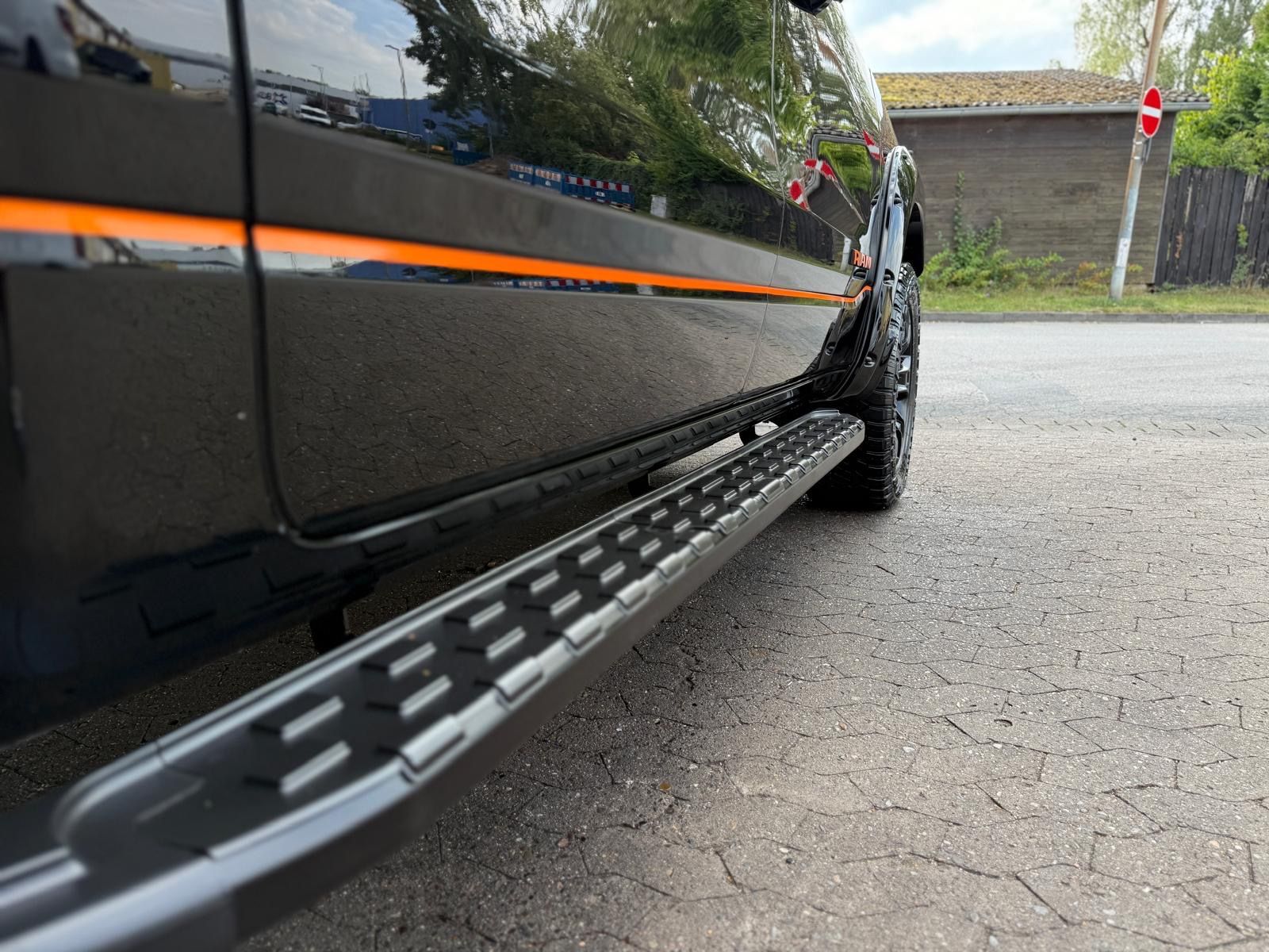 Dodge V8*OFFROAD*LIFT*BÜGEL*LED*4X4*NAVI*AHK*GARANTIE