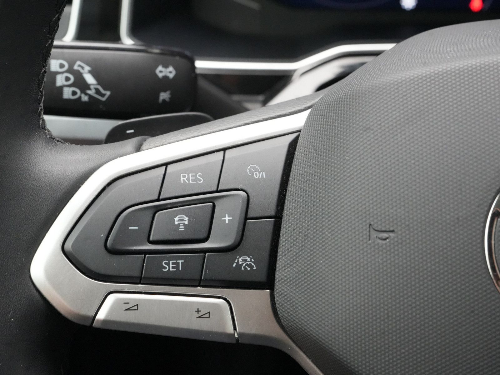 Volkswagen Polo Style DSG PANO MATRIX LEDER KAM ACC CARPLAY