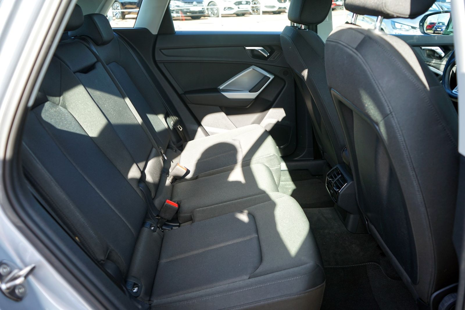 Audi Q3 40 TFSI qu. advanced - Samsaru's Car Outlet