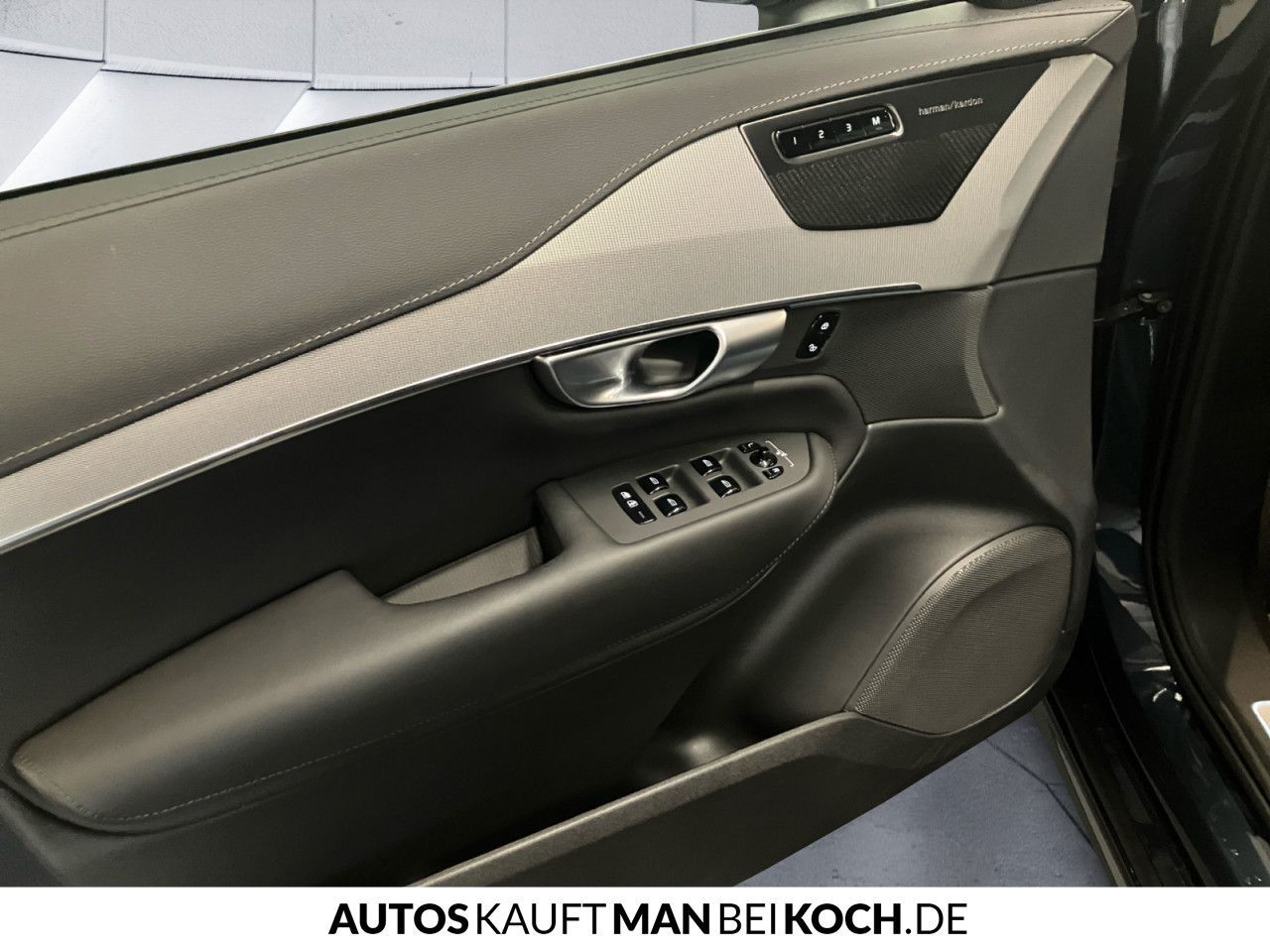 Volvo XC90 B5 AWD Plus Bright ACC AHK PANO STHz 360 HK