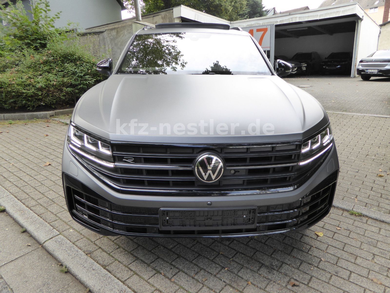 Volkswagen Touareg R e-Hybrid Pano/Puglia/AHK/HUD/ACC/Matt
