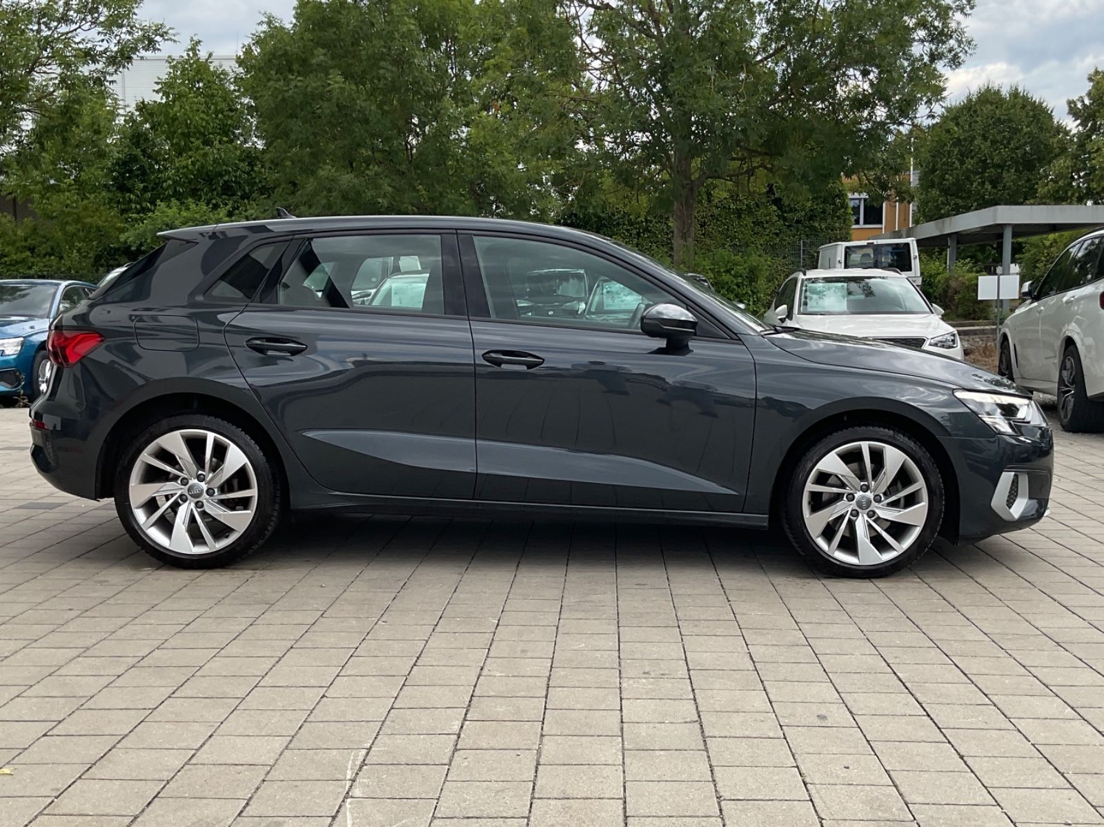 Audi A3 Sportback 35 TFSI advanced - Samsaru's Car Outlet