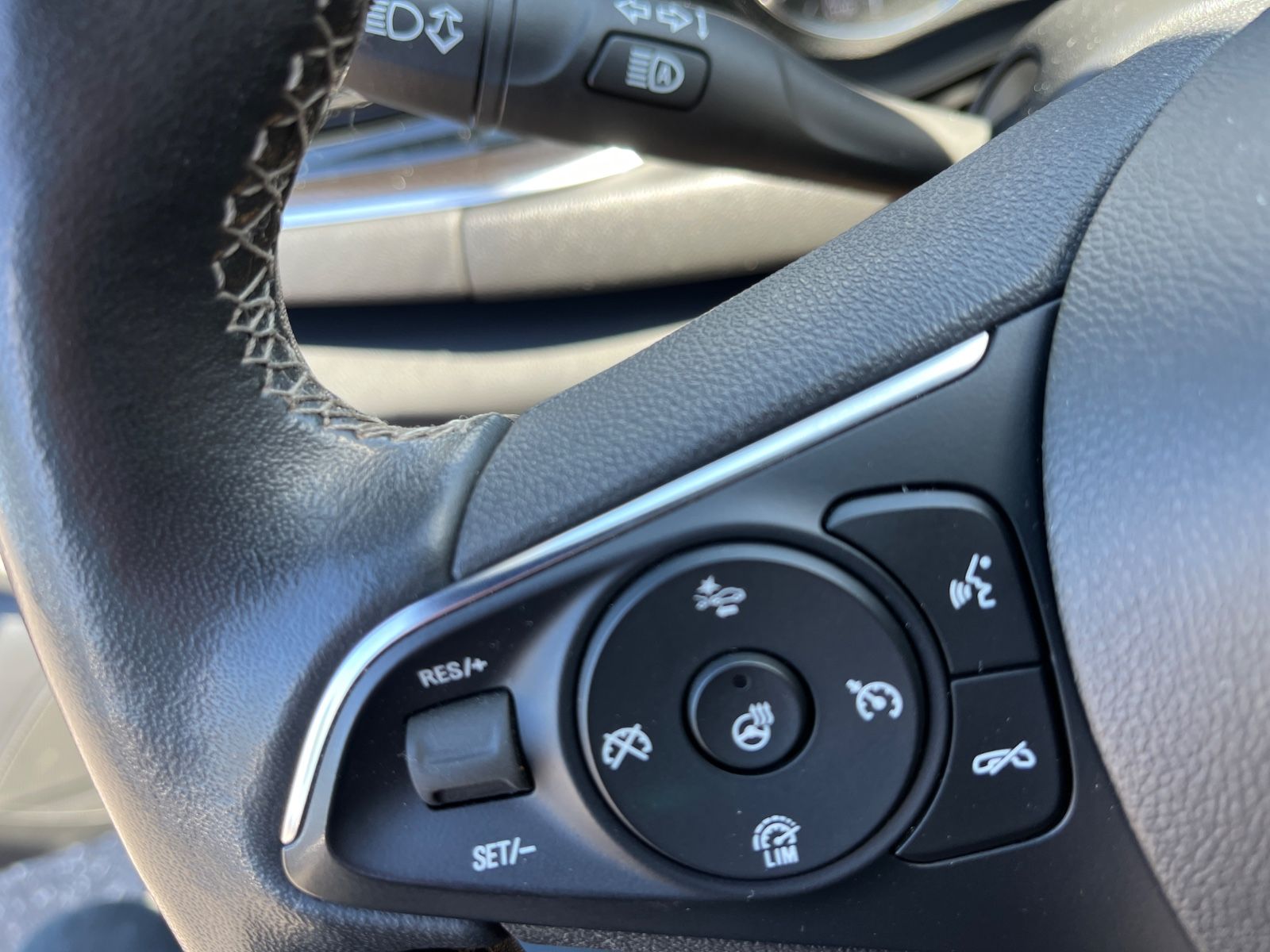 Opel Insignia B ST 1,5 D Aut. Business - Samsaru's Car Outlet