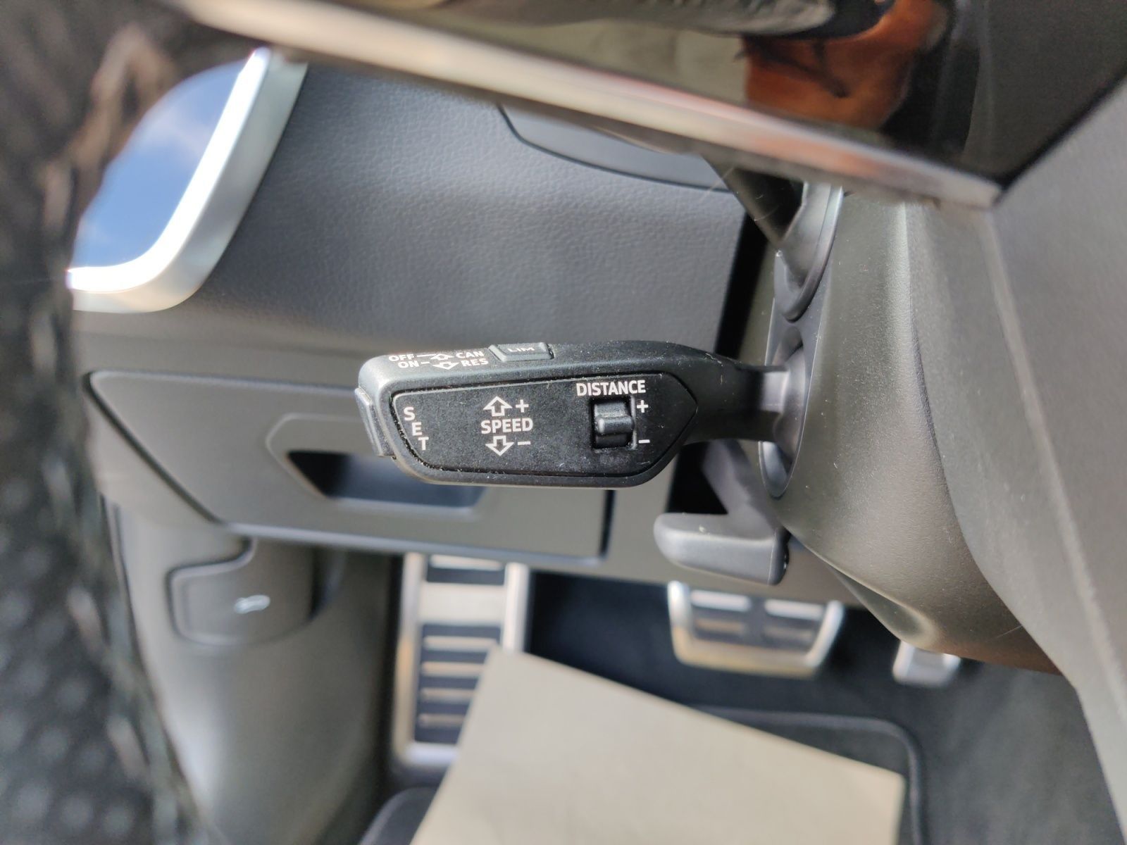 Audi A6 Avant 55 TFSI e q. S-Tronic Sport - Samsaru's Car Outlet