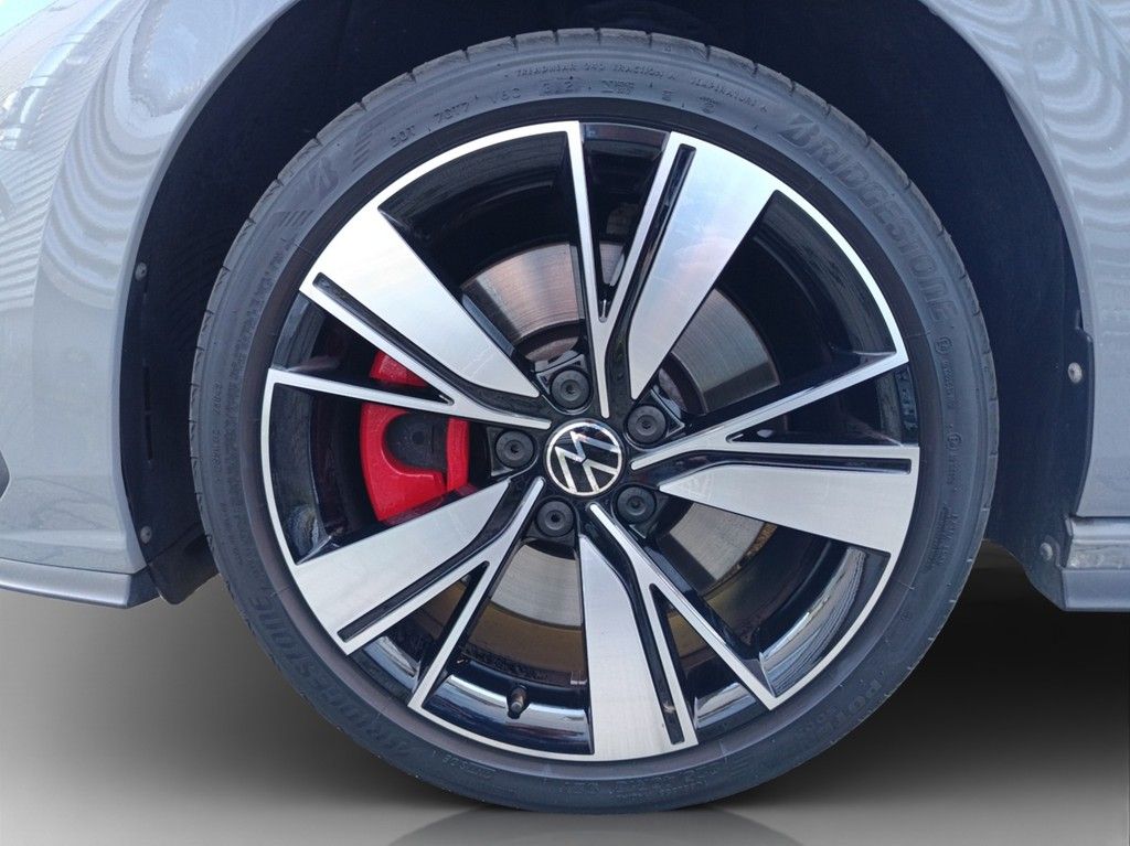 Volkswagen Golf VIII e-Hybrid 1.4 TSI DSG GTE - Samsaru's Car Outlet