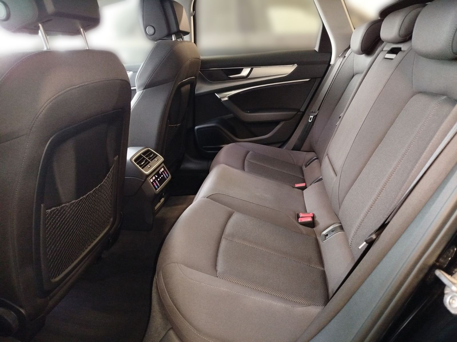 Audi A6 Avant 40 TDI quattro S tronic sport - Samsaru's Car Outlet