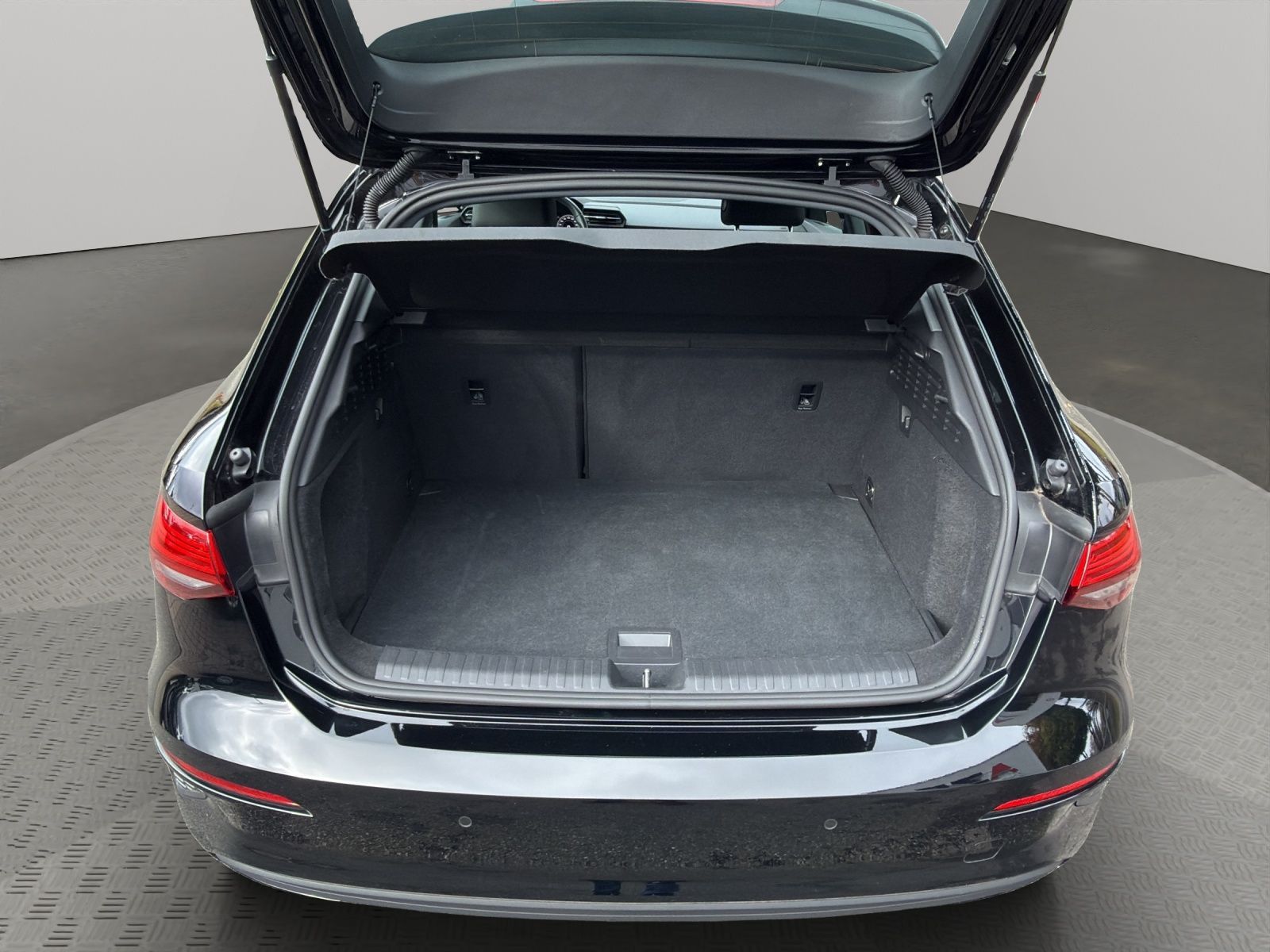 Audi A3 Sportback 40 TFSI e S-tronic NAVI+LED+PANO+SI