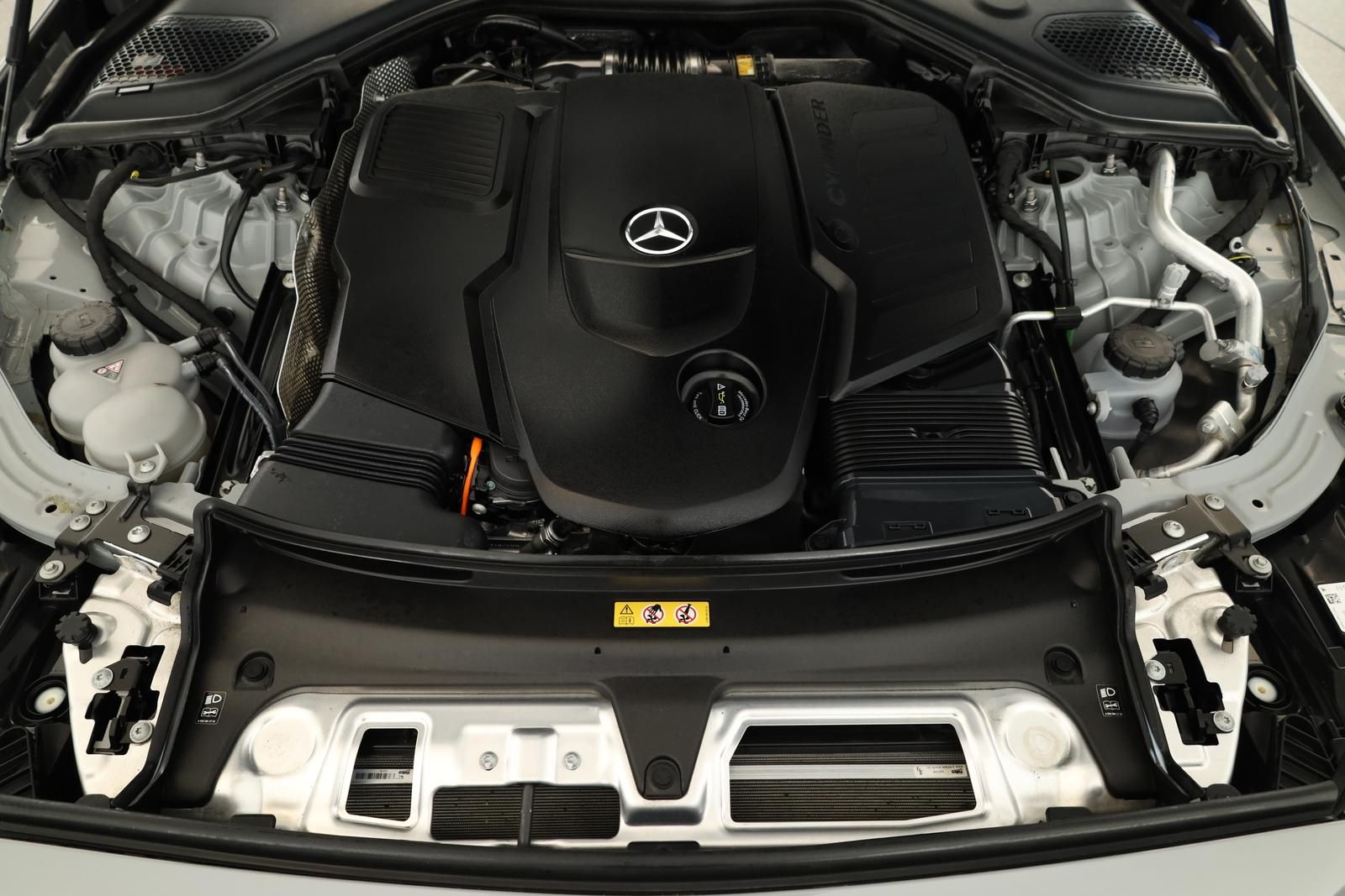 Mercedes-Benz E 450 d T 4M AMG Premium+ DIGITAL Pano STHZ AHK
