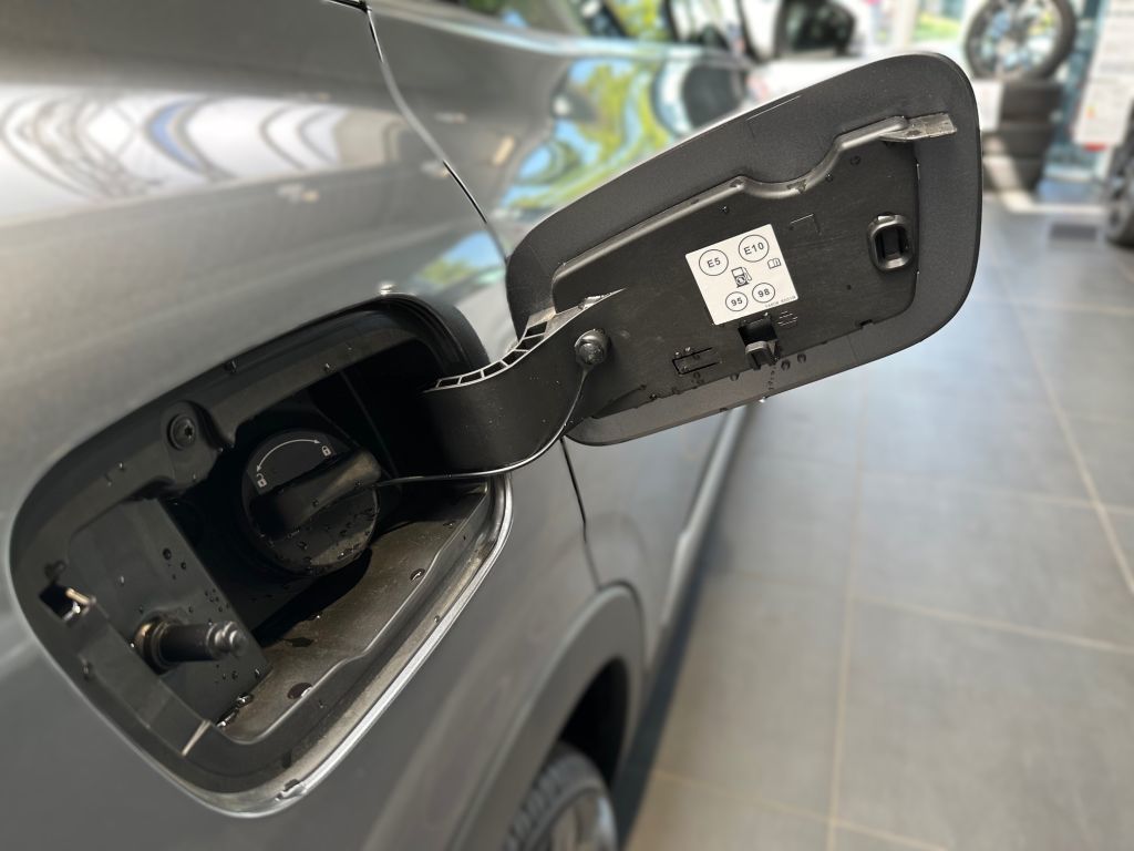 Renault Arkana TECHNO E-Tech Full Hybrid - Samsaru's Car Outlet