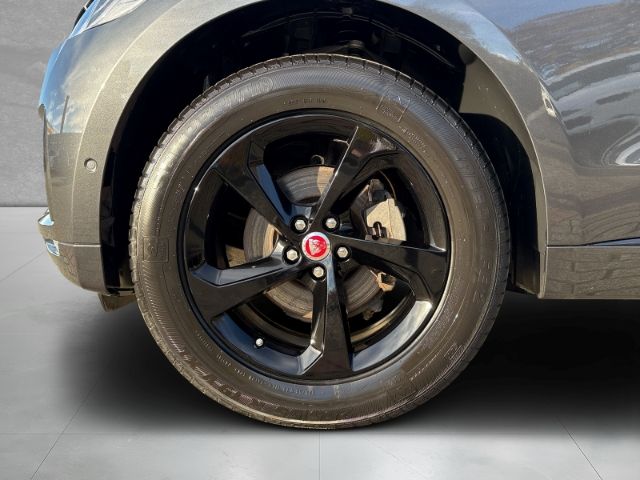 Jaguar F-Pace 20d R-Sport AWD BlackPack 20''LM Standhz