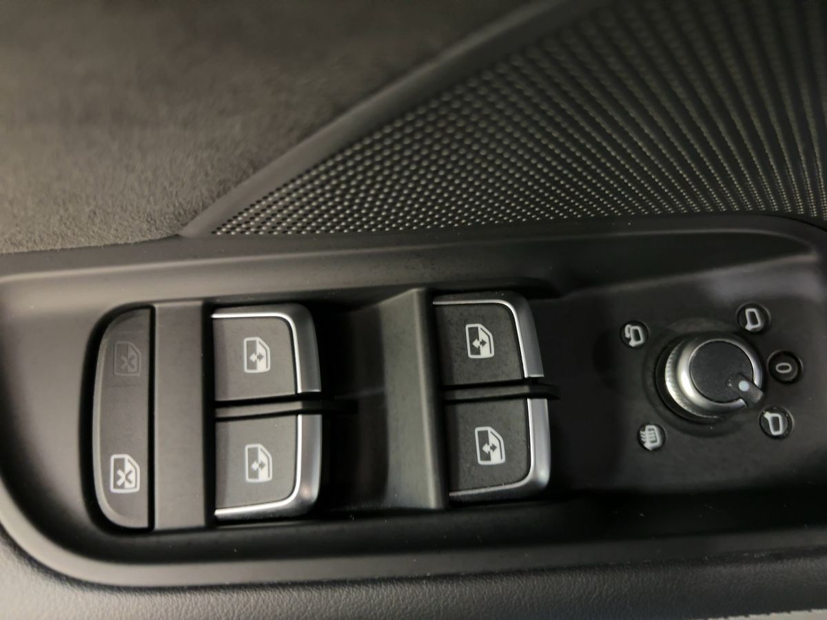 Audi A3 Sportback 40 e-tron Sport - Samsaru's Car Outlet