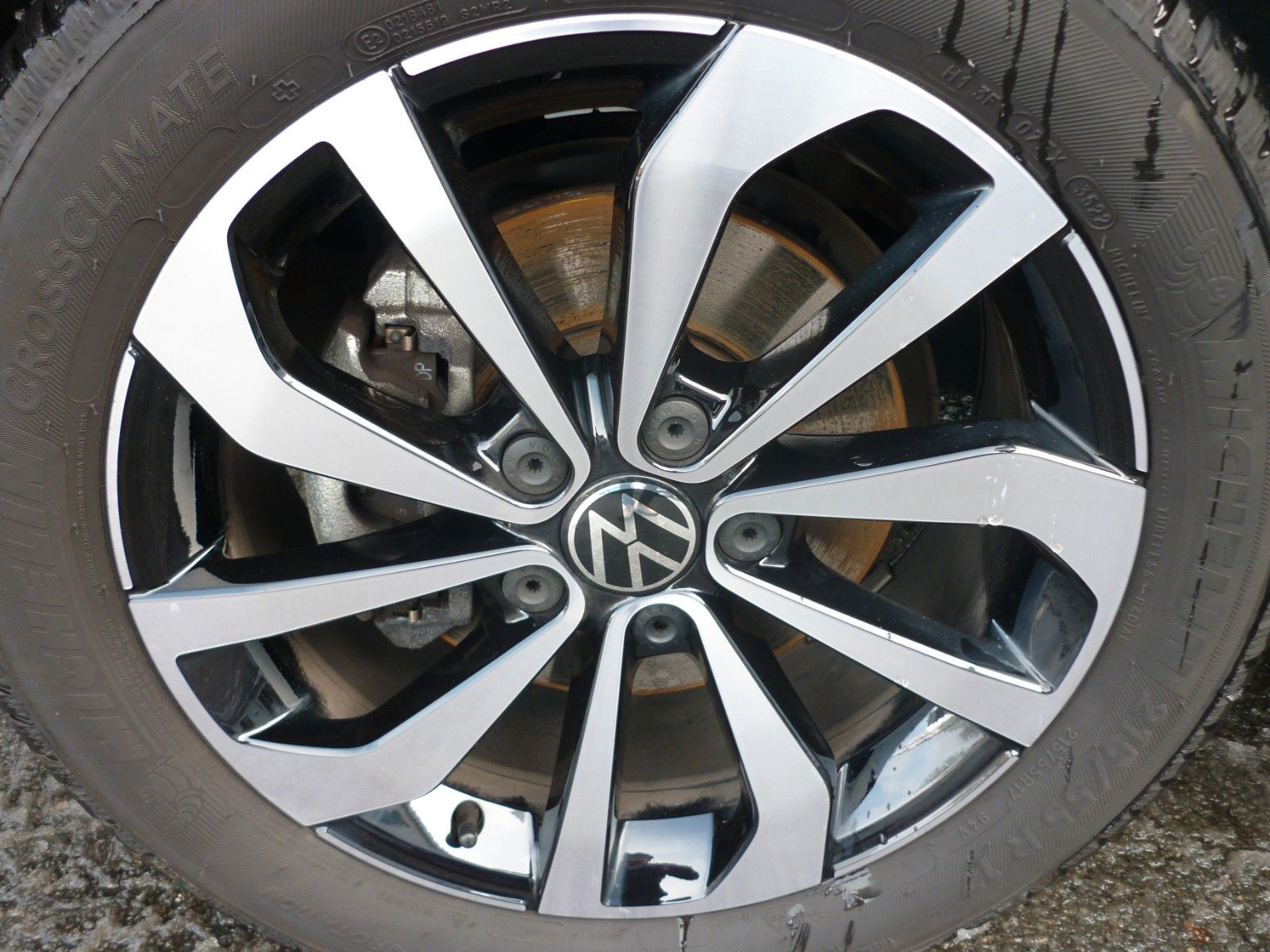 Volkswagen T-Roc Style - Samsaru's Car Outlet