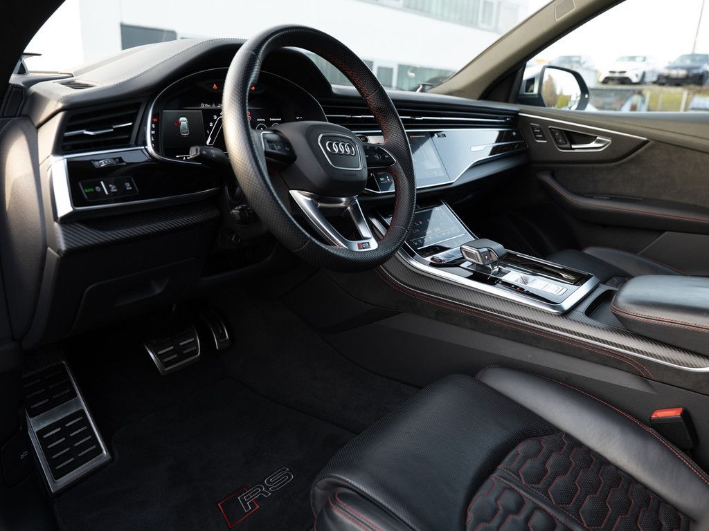 Audi RS Q8 quattro PANO AHK HUD 360° MATRIX-LED B&O