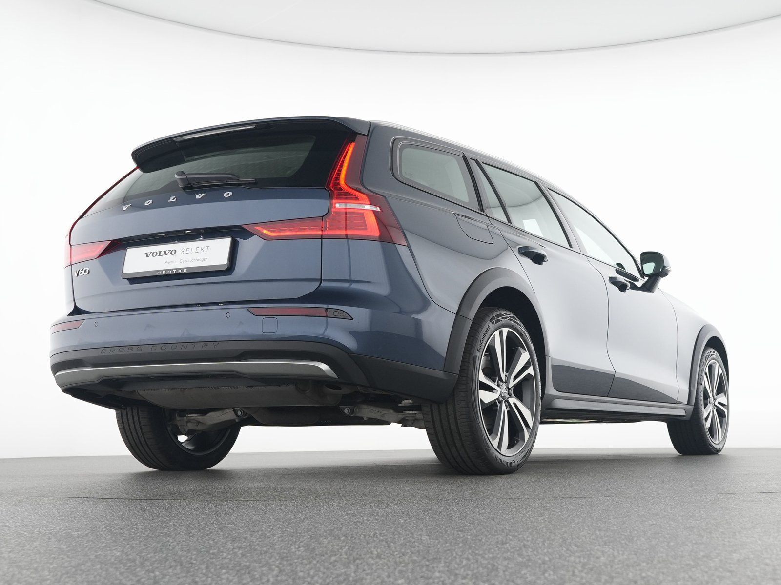 Volvo V60 CC B4 AWD Plus SONDERFINANZIERUNG 1,99%*