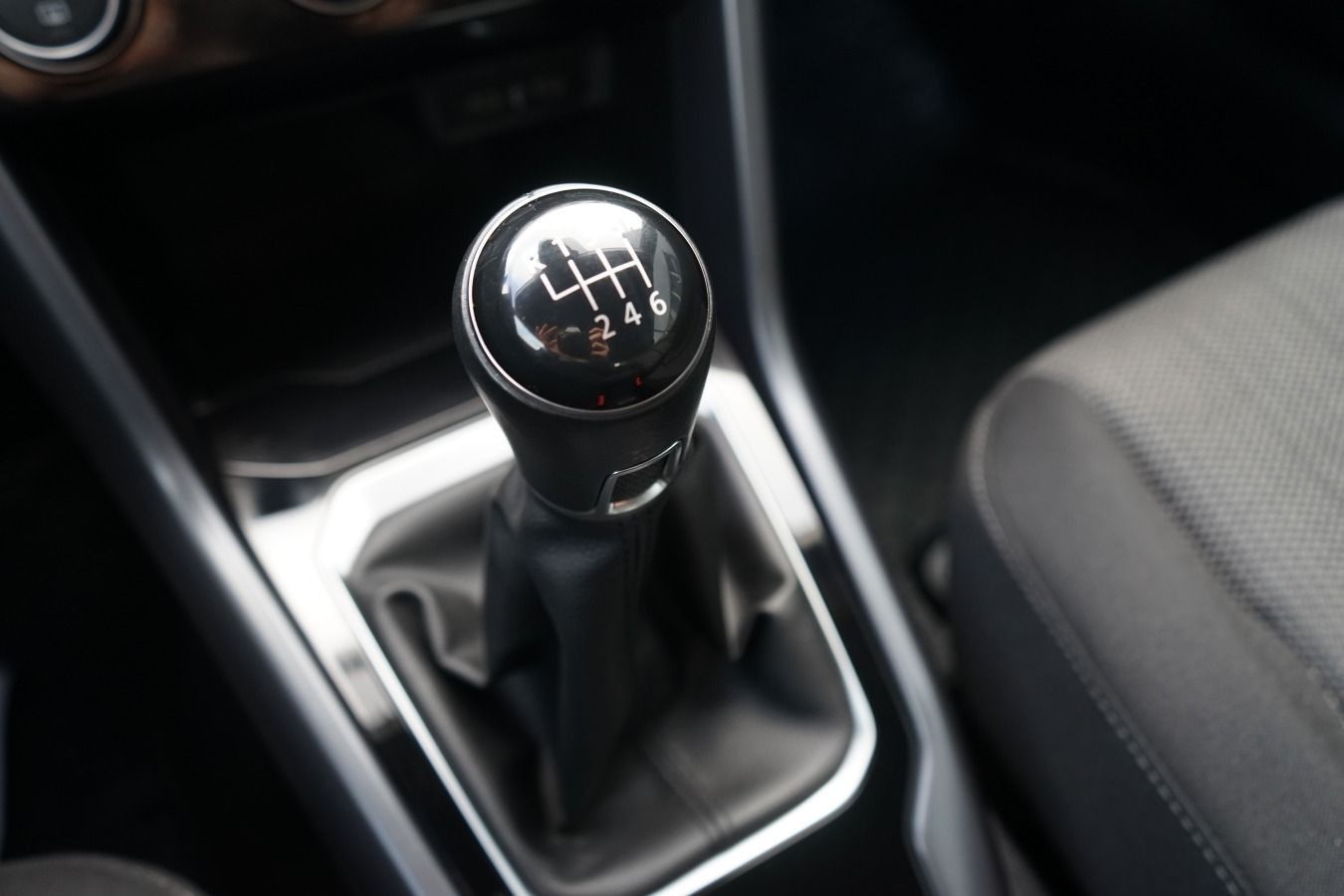 Volkswagen T-Roc 1.5 TSI Style - Samsaru's Car Outlet