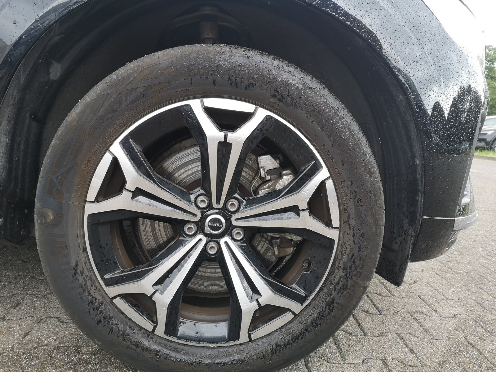 Volvo XC60 Recharge T6 Inscription - Samsaru's Car Outlet