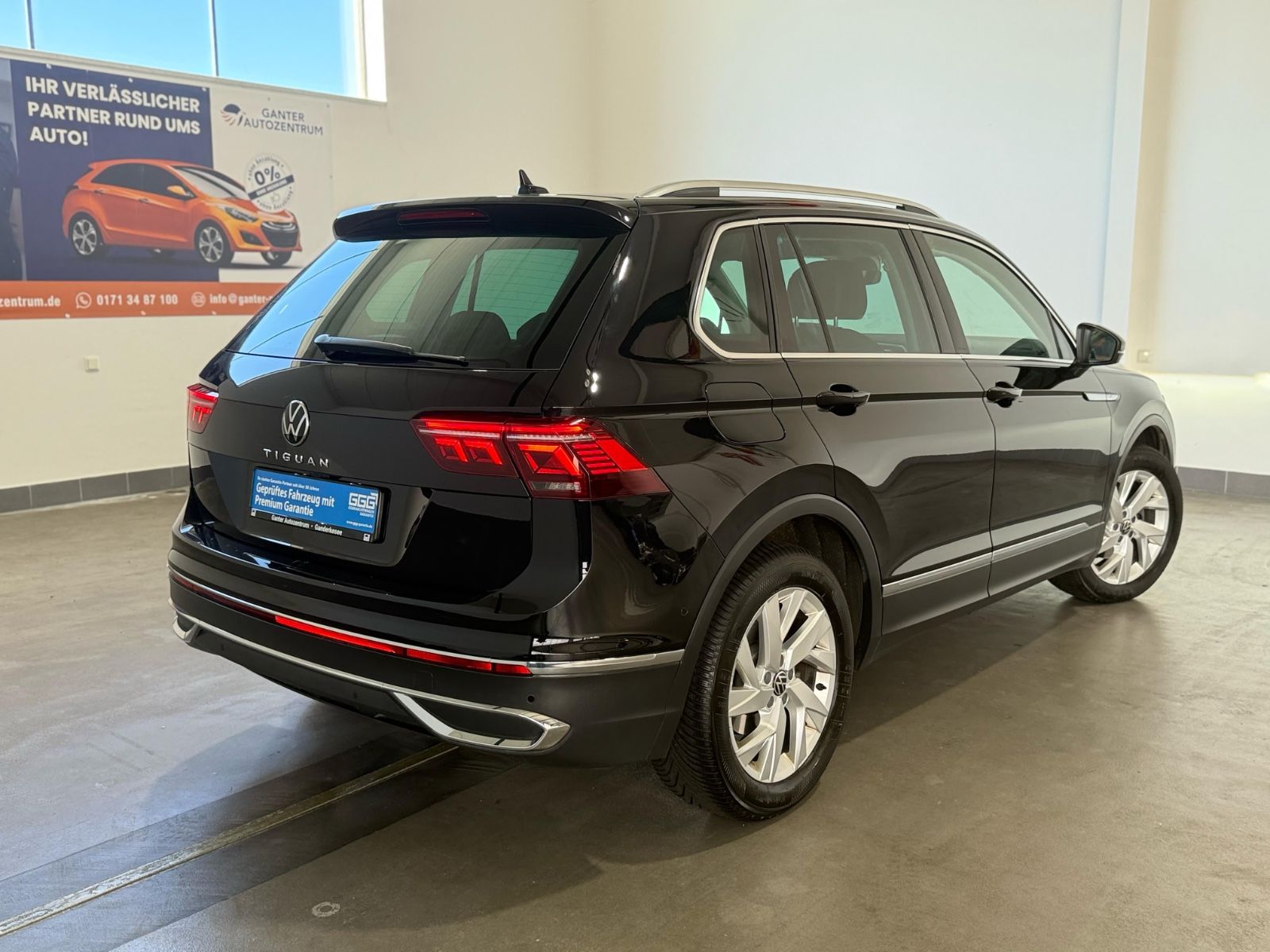 Volkswagen Tiguan Elegance 2.0 TDI DSG - Samsaru's Car Outlet