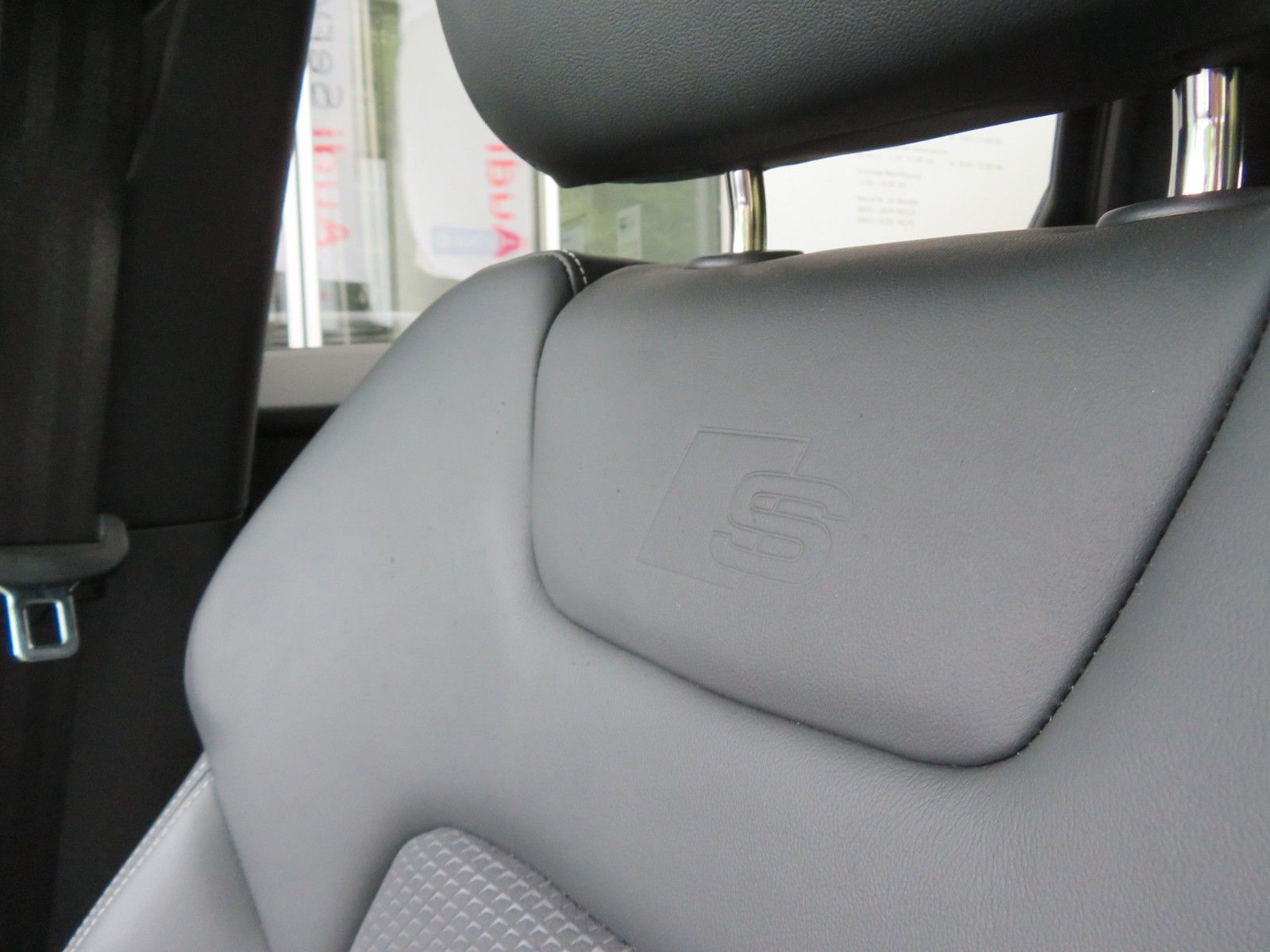 Audi e-tron 55 S-LINE AHK PANO ACC S-LINE UPE 103