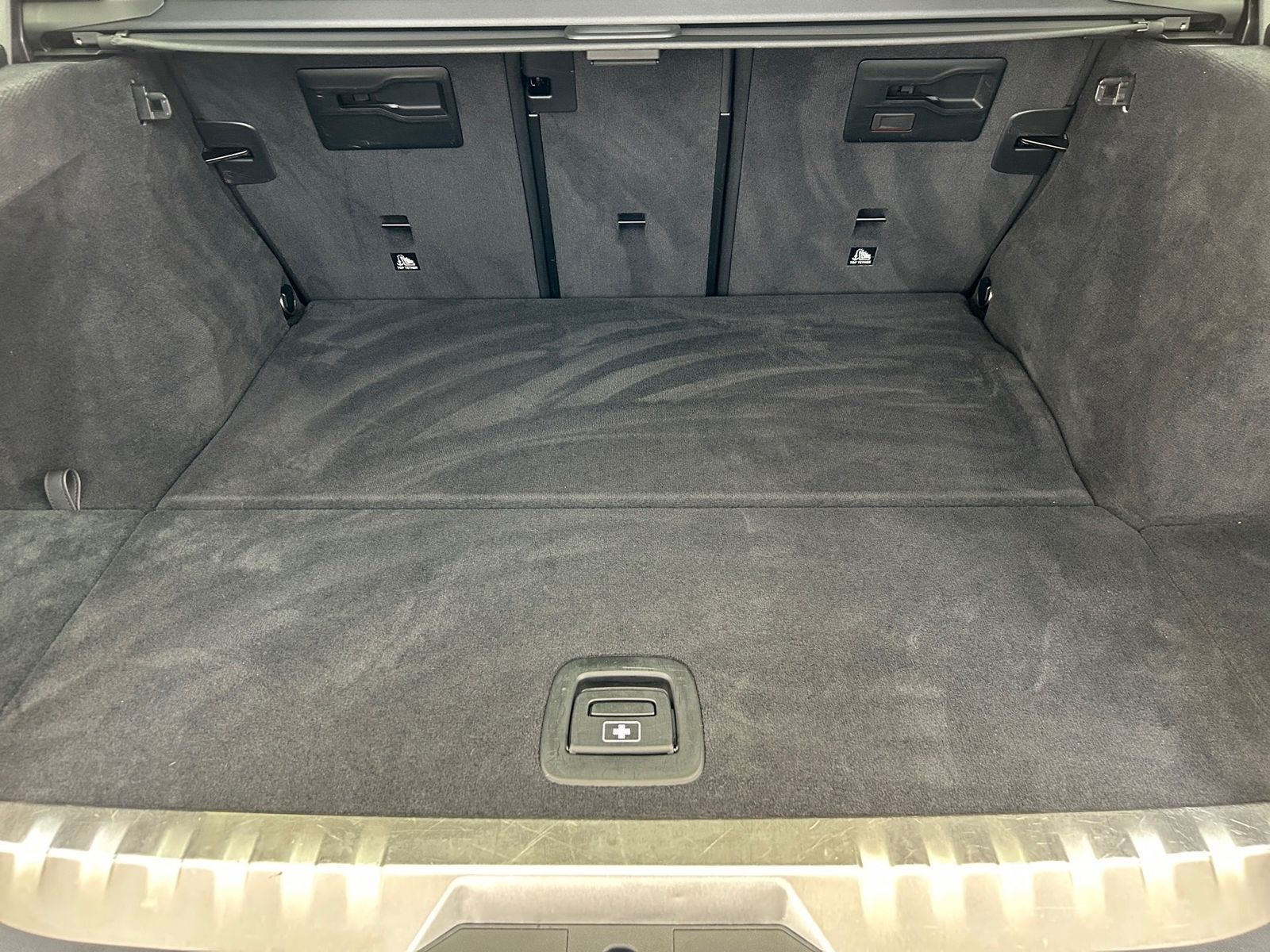 BMW 330e Touring - Samsaru's Car Outlet