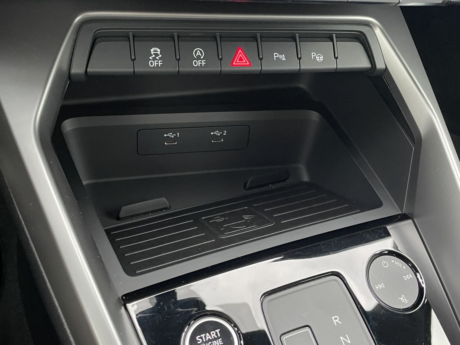 Audi A3 Sportback 30 TFSI LED Navi PDC+ Teilleder