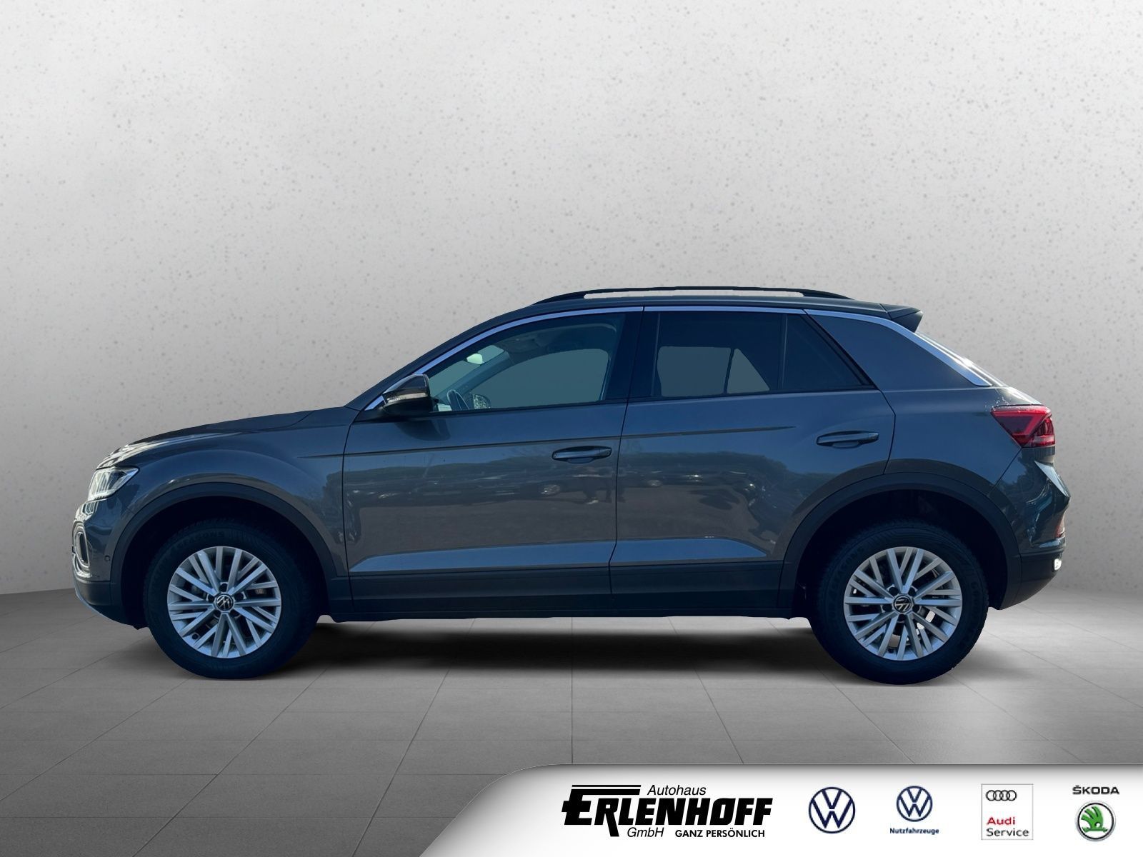 Volkswagen T-Roc 1.0 TSI Life - Samsaru's Car Outlet