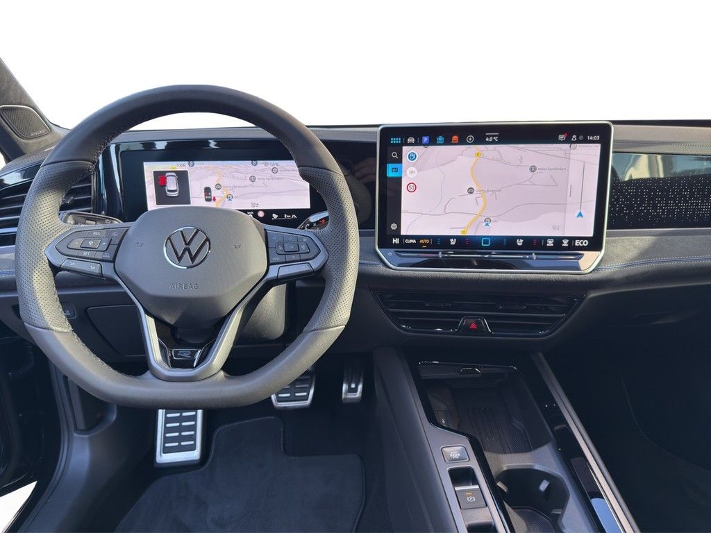 Volkswagen Passat 1.5 eHybrid DSG R-Line DCC BLACK STYLE*AH