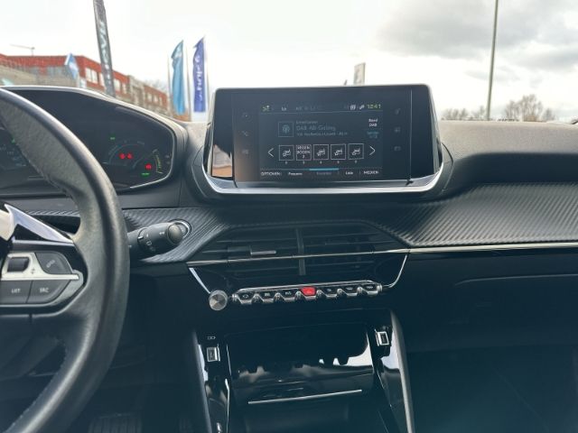 Peugeot 2008 e Allure - Samsaru's Car Outlet