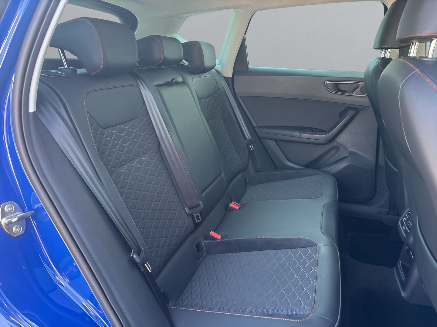 Seat Ateca FR AHK-el.Navi+LED+ ACC+Apple CarPlay+PDC