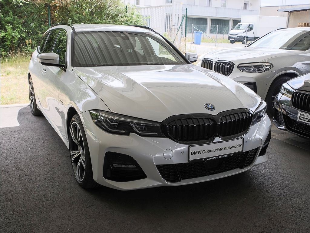 BMW 330 M Sport EU6d e xDrive Touring - Samsaru's Car Outlet