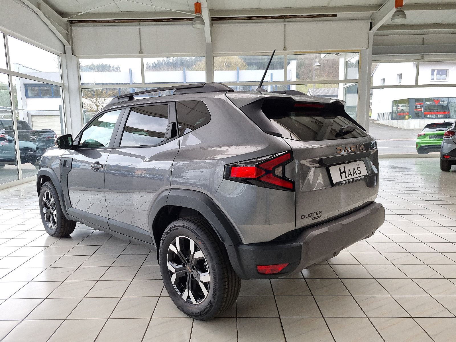 Dacia Duster HYBRID 140 Extreme - Samsaru's Car Outlet