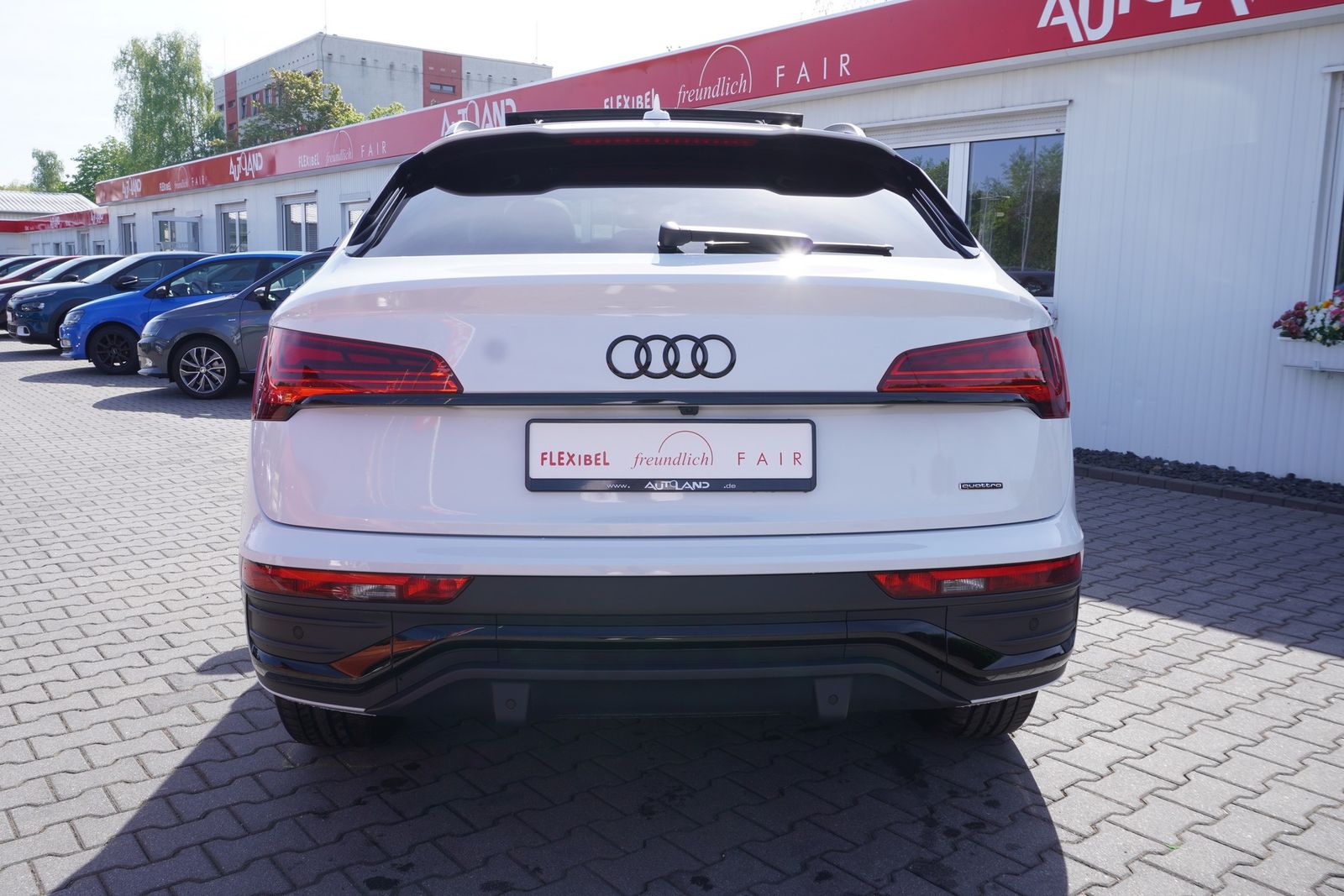 Audi Q5 Sportback S-Line 45 TFSI quattro s-tronic - Samsaru's Car Outlet