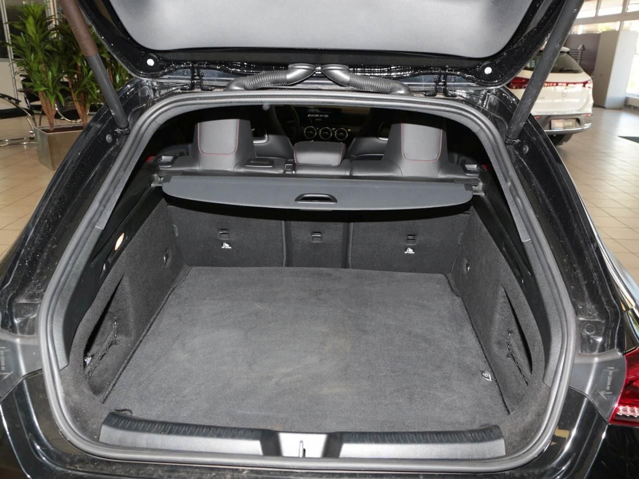 Mercedes-Benz CLA 35 AMG 4M - Samsaru's Car Outlet