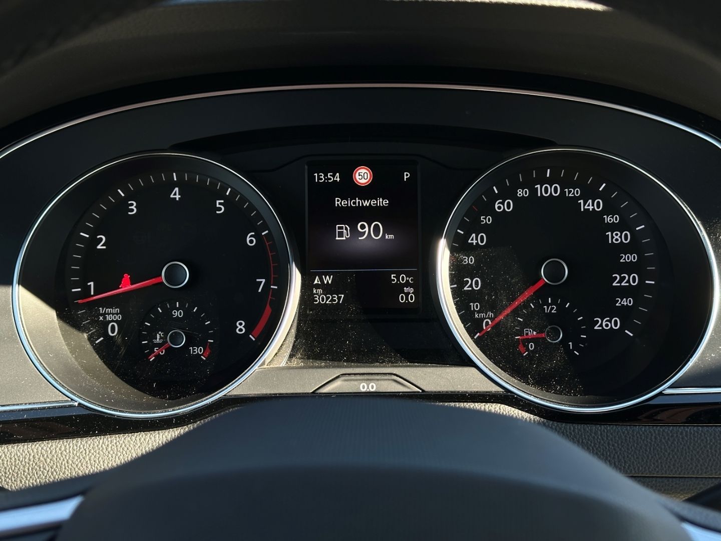 Volkswagen Passat Variant Business 2.0 TSI DSG - Samsaru's Car Outlet