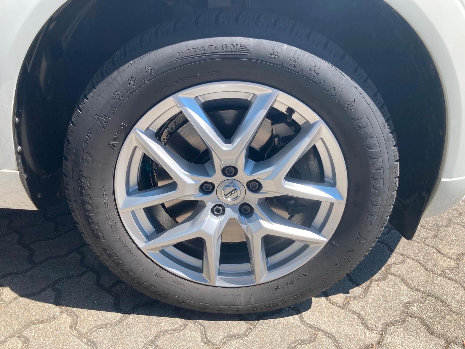 Volvo XC 60 B4 Inscription AWD - Samsaru's Car Outlet