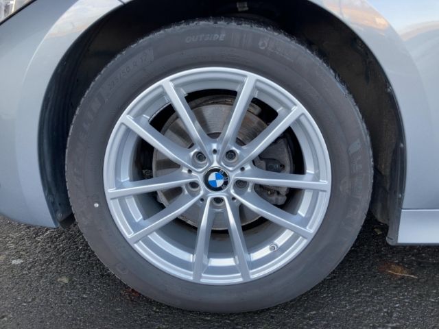BMW 320 d xDr Lim FACELIFT AHK Navi DigitCockpit LED
