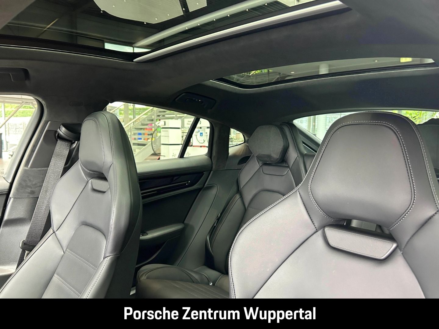 Porsche Panamera 4 E-Hybrid Head-Up SportDesign 21-Zoll