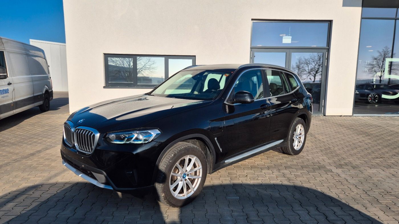 BMW X3 xDrive30e Aut. Laser/SpurAss/StHzg/AHK/Head-U