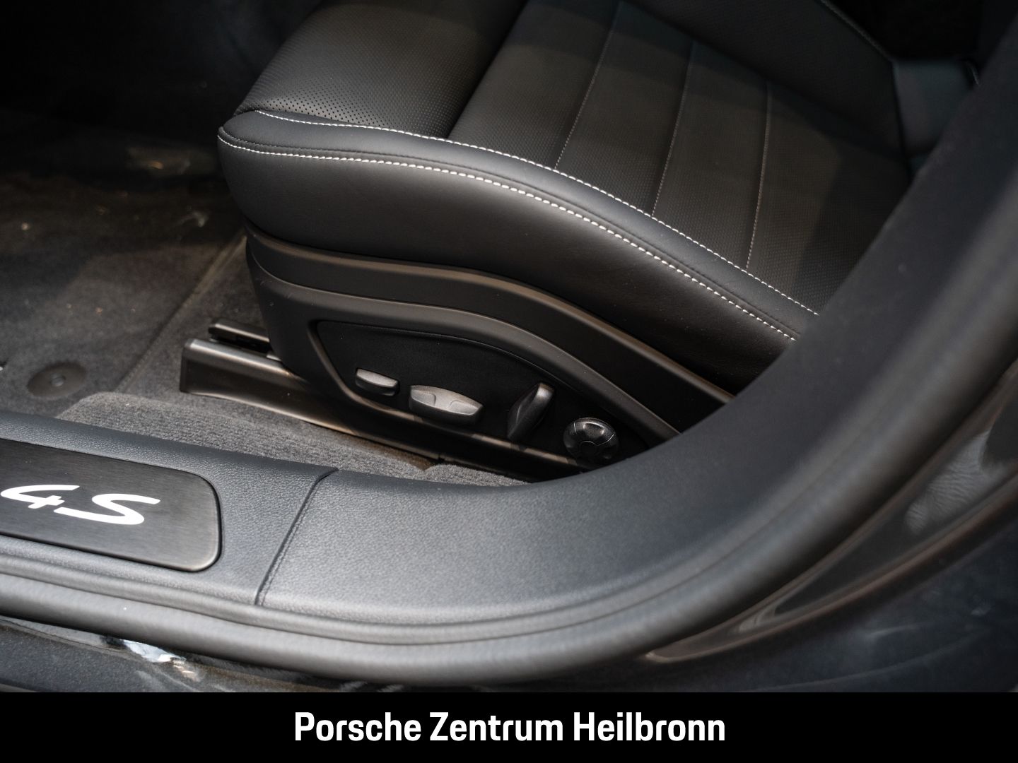 Porsche Panamera 4S E-Hybrid BOSE Nachtsicht Active-Ride