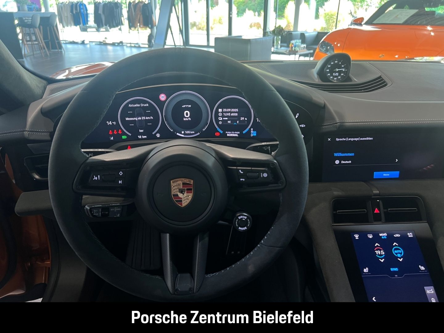 Porsche Taycan GTS Sport Turismo  Nordischgold Head-Up