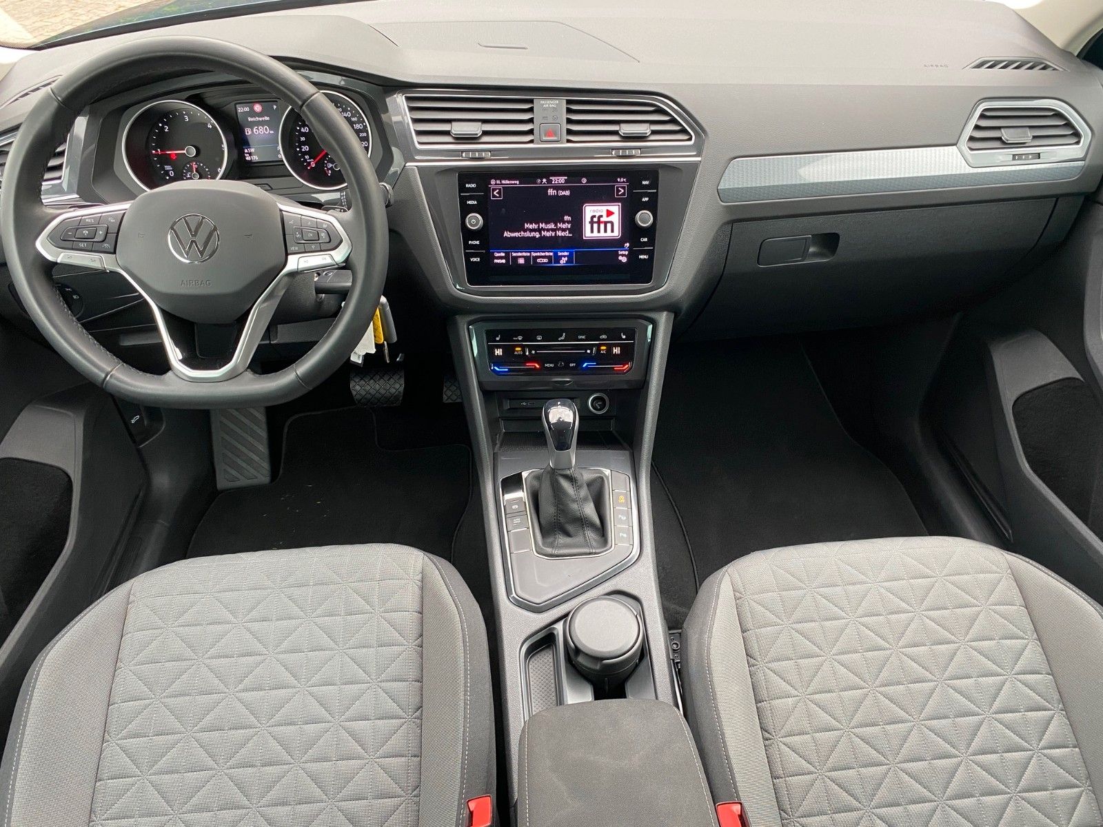 Volkswagen Tiguan 2.0TDI DSG - Samsaru's Car Outlet